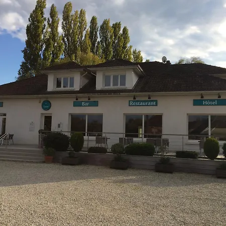 Le Cyane Hotel *