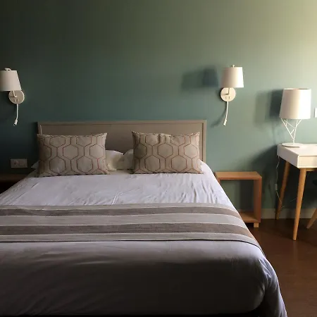 Le Cyane Hotel *